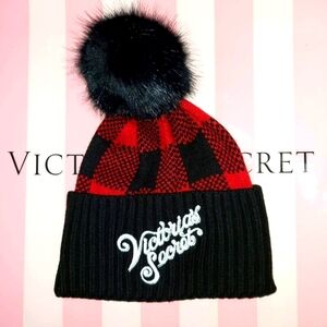 Victoria's Secret Pom-Pom Beanie New